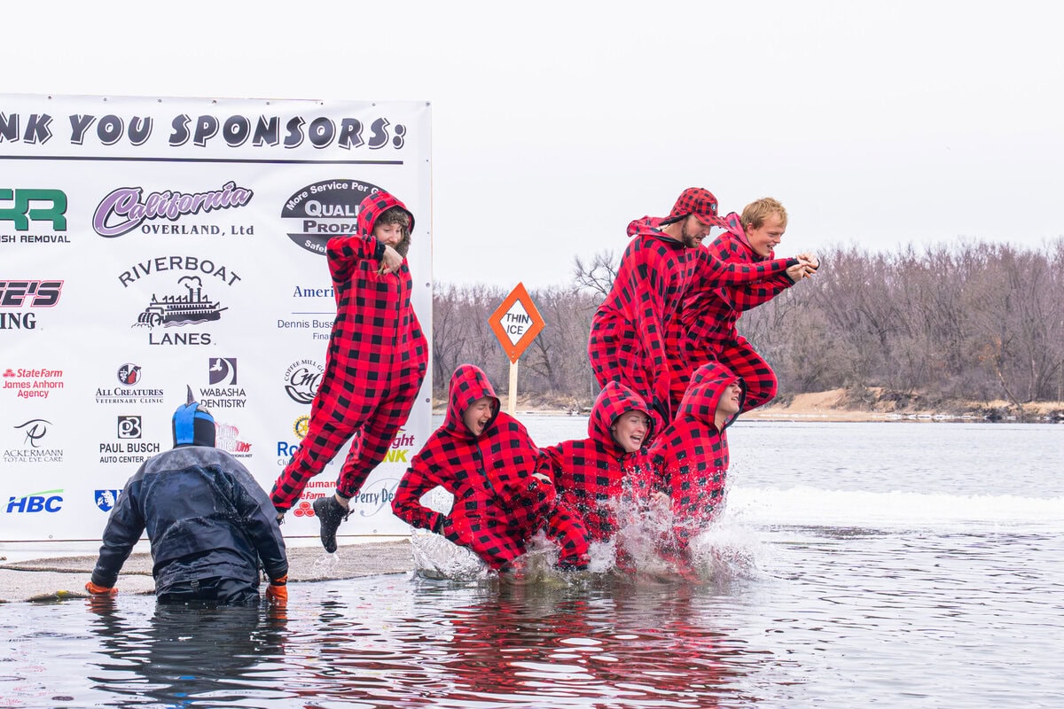 Deer Cove Divers 1 scaled - Great River Homes